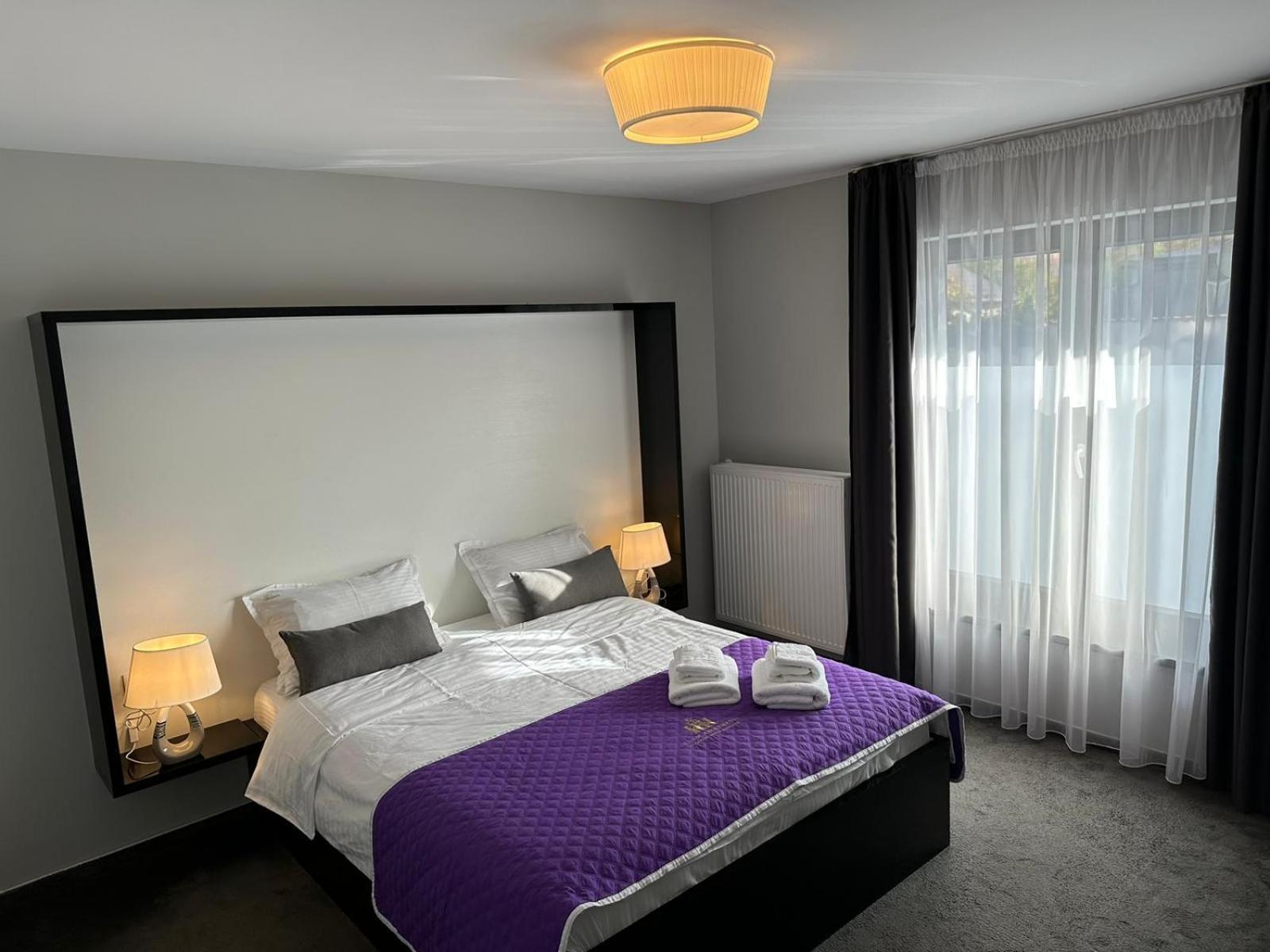 Luxury Glam Apartments & Studios Near Coresi Mall براشوف المظهر الخارجي الصورة
