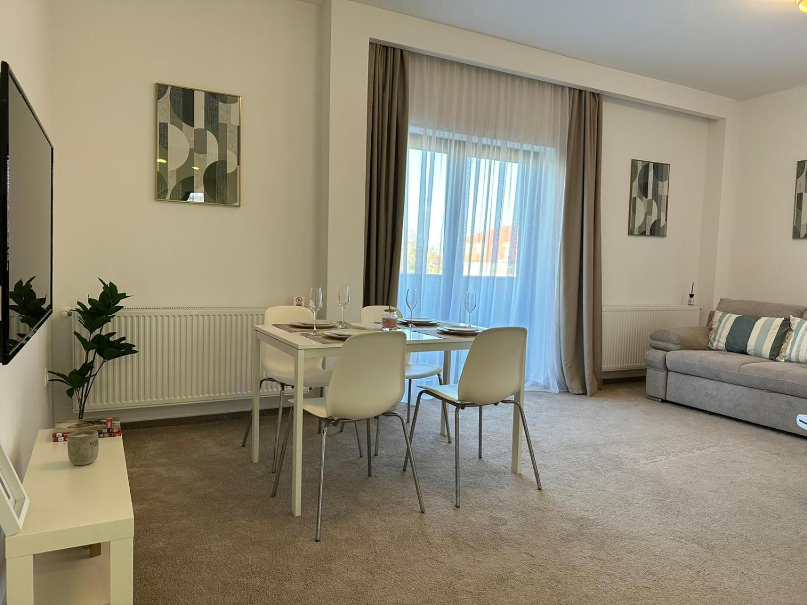 Luxury Glam Apartments & Studios Near Coresi Mall براشوف المظهر الخارجي الصورة