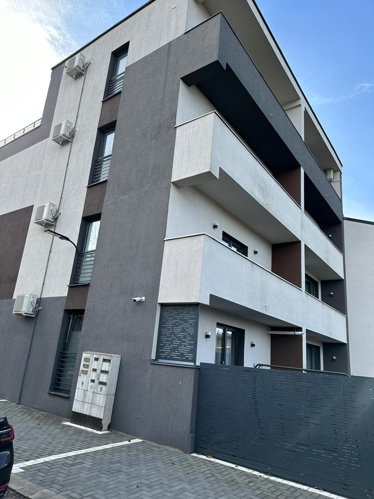 Luxury Glam Apartments & Studios Near Coresi Mall براشوف المظهر الخارجي الصورة