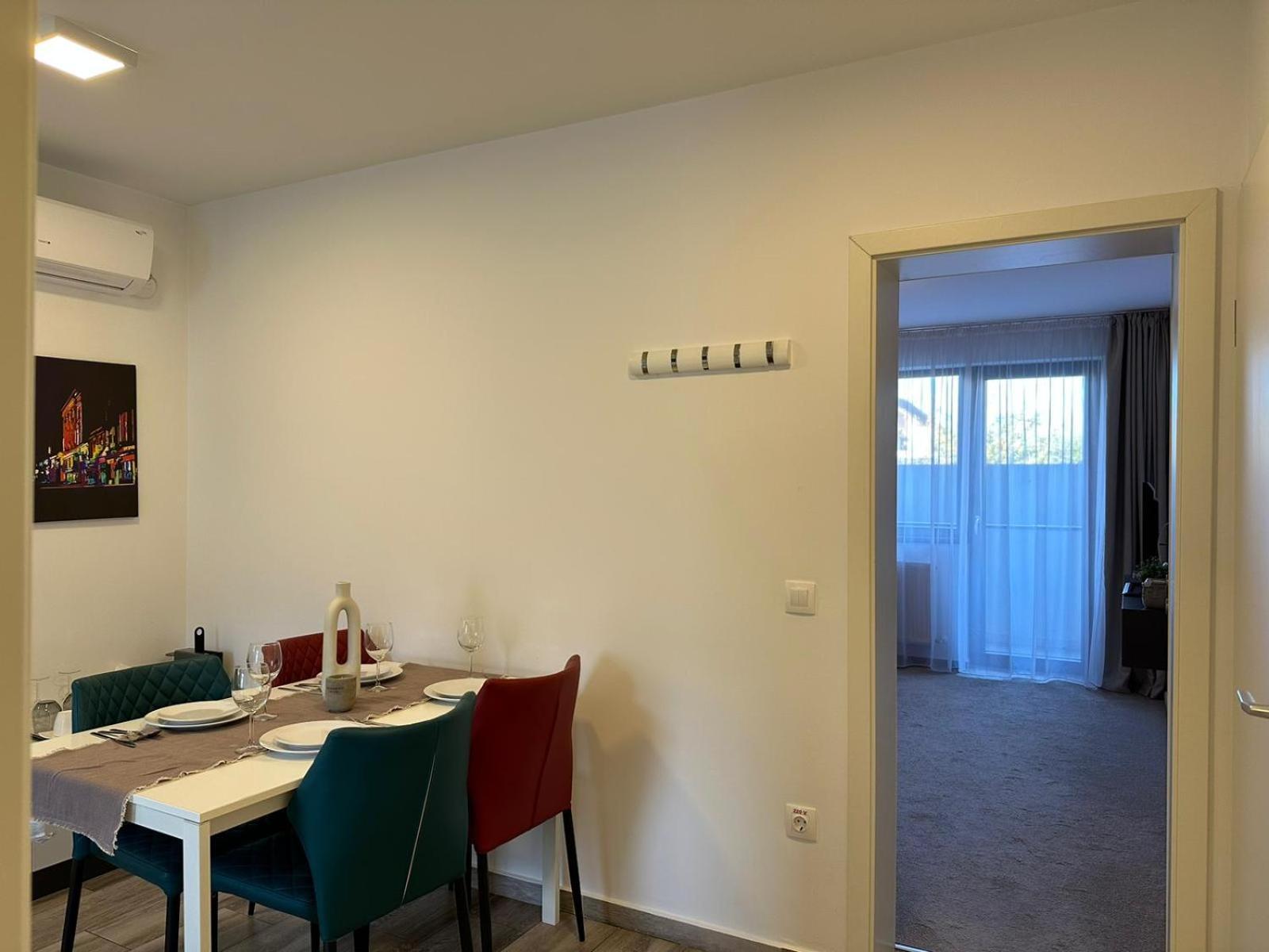Luxury Glam Apartments & Studios Near Coresi Mall براشوف المظهر الخارجي الصورة