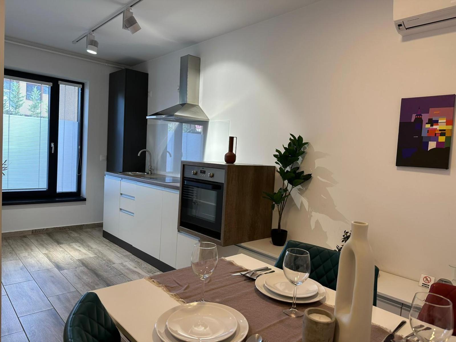 Luxury Glam Apartments & Studios Near Coresi Mall براشوف المظهر الخارجي الصورة